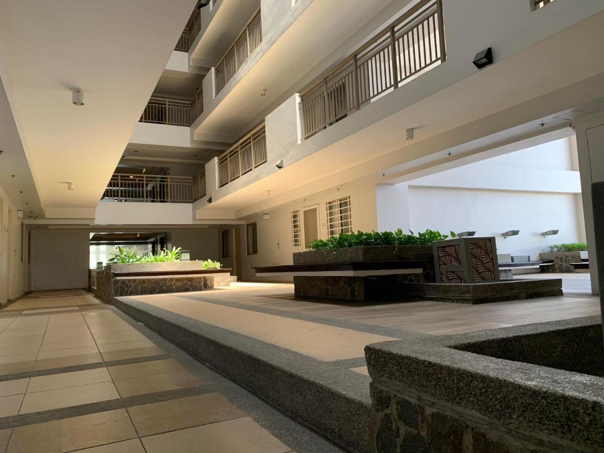 Ramiro Haven Staycation Manila Exterior photo