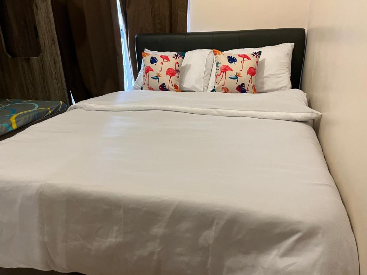 Ramiro Haven Staycation Manila Exterior photo